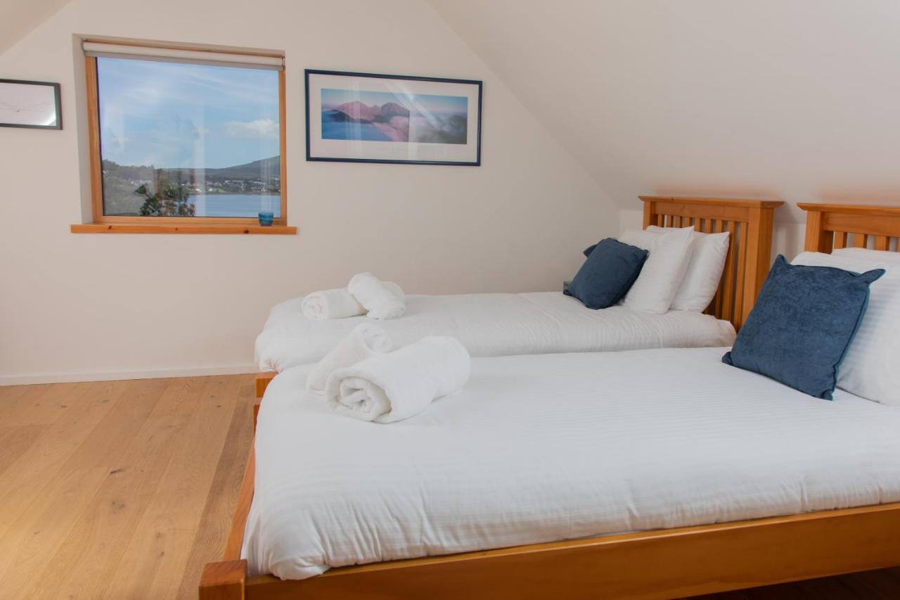 Cuillrigh - Luxury House, Loch & Mountain Views Villa Portree Exterior photo